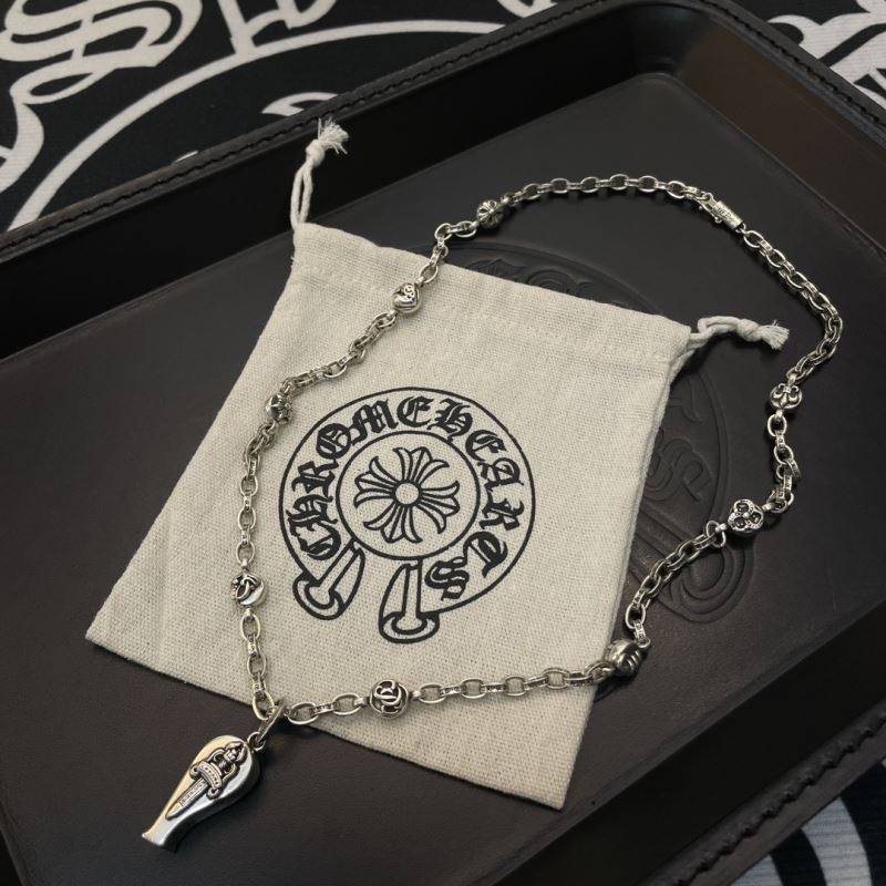Ch*0me He**ts necklaces